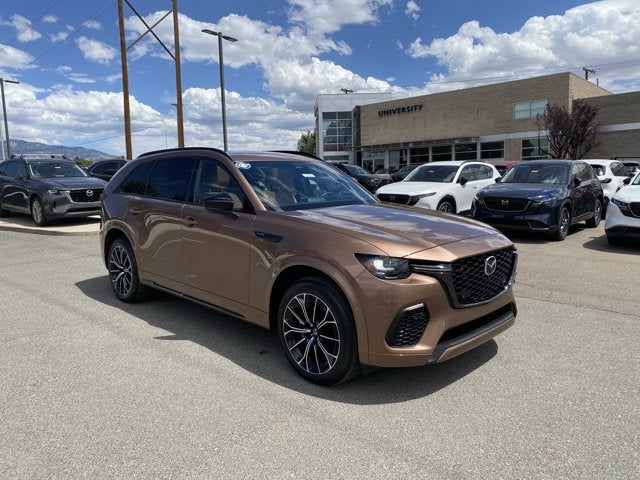 2025 Mazda Mazda CX-70 — side profile view